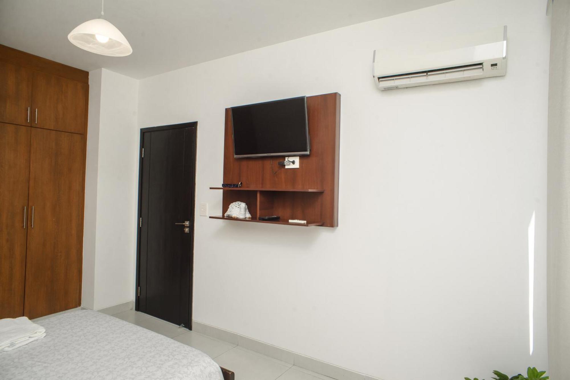 Downtown Apartments "Altos Del Sur" Санта Крус де ла Сиера Екстериор снимка