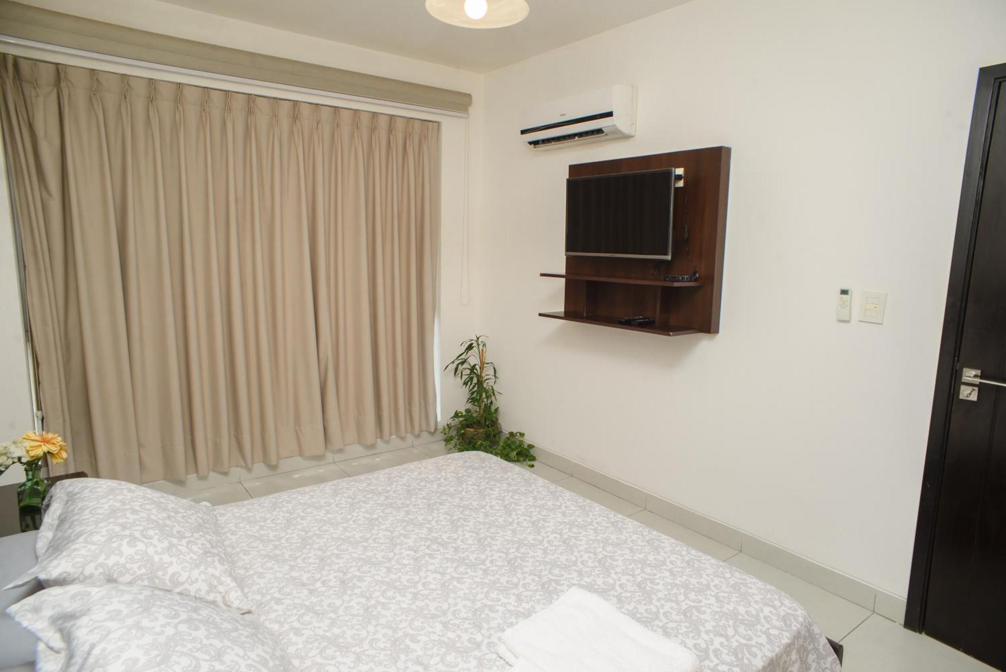 Downtown Apartments "Altos Del Sur" Санта Крус де ла Сиера Екстериор снимка